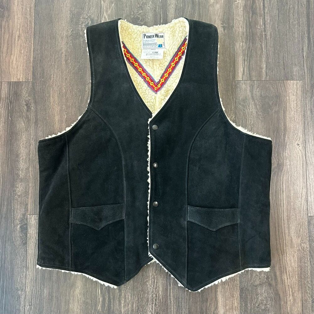 Vintage Pioneer Wear Black Leather Vest Sherpa Lined Button Up Western Biker XL